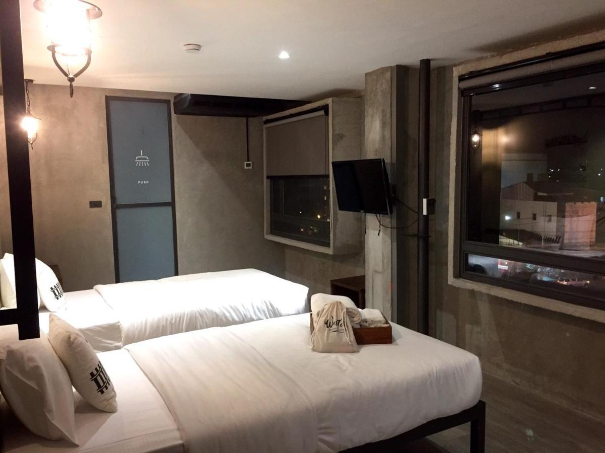 Отель Westory Design Poshtel Канчанабури Экстерьер фото