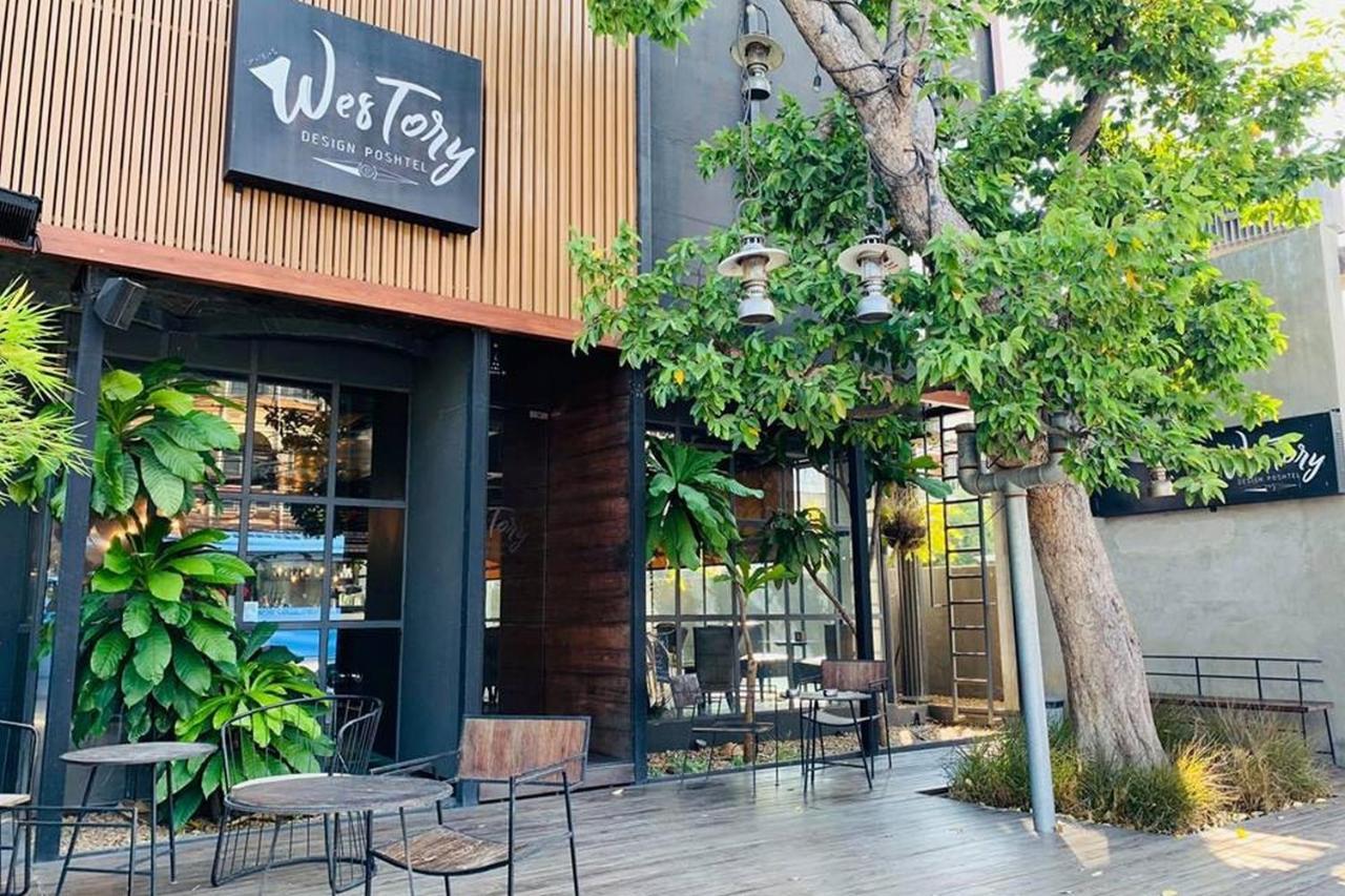Отель Westory Design Poshtel Канчанабури Экстерьер фото